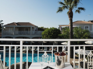 Aeolos Boutique Hotel & Suites