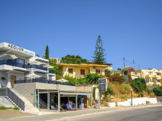 Aequor Luxury Rooms & Apartments
