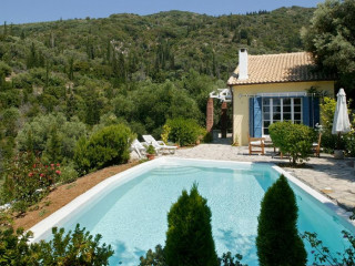 AGIOS NIKITAS RESORT VILLAS