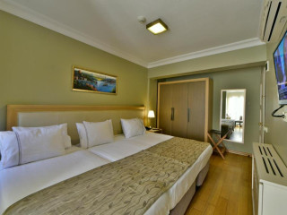 Agora Life Hotel