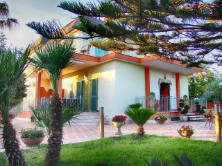 AGRITURISMO VILLA JULIA