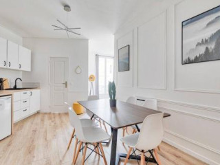 AH SERVICE CHARMING APARTMENT CHAMPS ELYSÉES - 4P