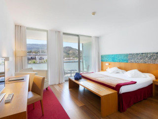 Aimia Hotel