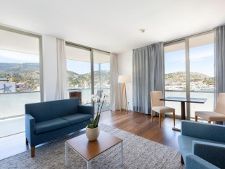 Aimia Hotel