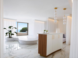 Ajul Luxury Hotel & Spa Resort