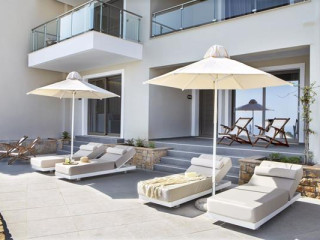 Ajul Luxury Hotel & Spa Resort