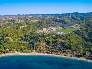 Ajul Luxury Hotel & Spa Resort