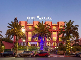 Akabar Hotel