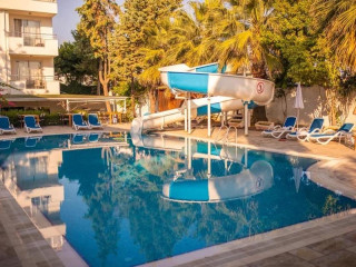 AKALIA SUITE HOTEL & SPA