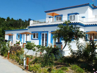 Akis Villa Studios & Apartments with Pool