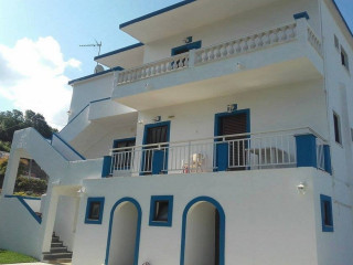 Akis Villa Studios & Apartments with Pool