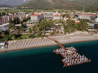 Akra Kemer