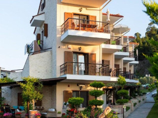 Akrathos Luxury Villas