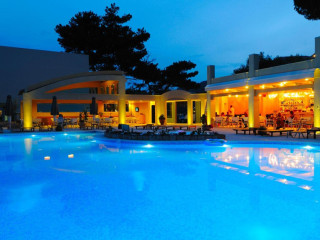 AKROTIRI BEACH RESORT HOTEL (ADYLTS ONLY)