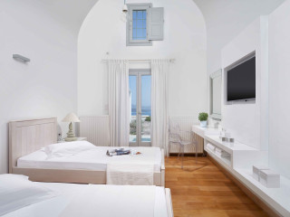 AKROTIRI PRIVATE RESIDENCE