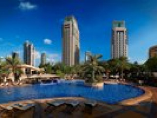 Al Habtoor Grand Resort, Autograph Collection