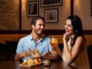 Al Jaddaf Rotana Suite Hotel
