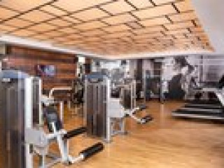 Al Jaddaf Rotana Suite Hotel
