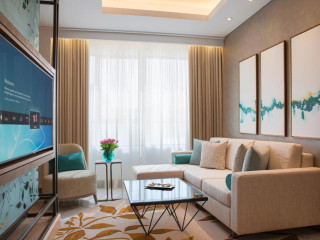 Hotel Al Jaddaf Rotana Suite