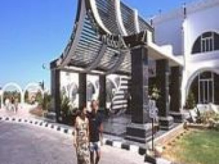 ALADDIN BEACH RESORT