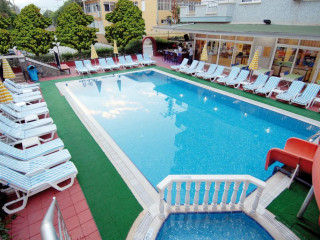CASTELLUM SUITES