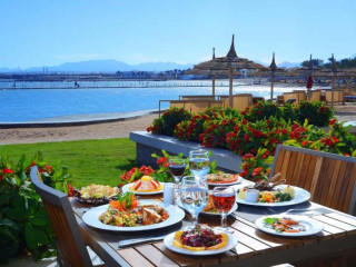 ALBATROS BEACH RESORT- HURGHADA