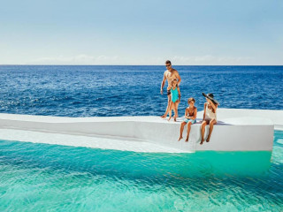 Albatroz Beach & Yacht Club