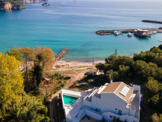 Alboro Seaside Suites