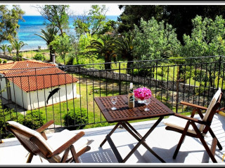 Albouro Seafront Apartments