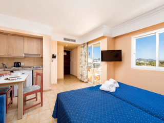 Alcudia Beach Aparthotel