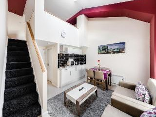 ALDGATE COMMERCIAL HOUSE APARTMENTS