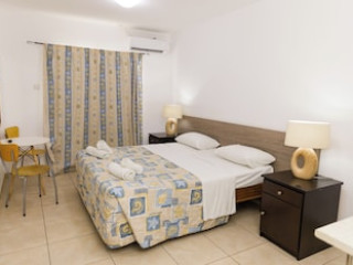 ALECOS HOTEL APARTMENTS