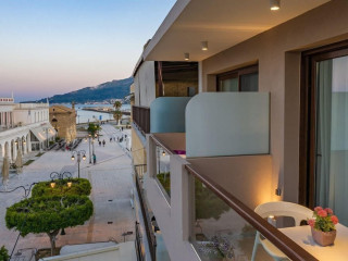 Alektor Studios & Apartments