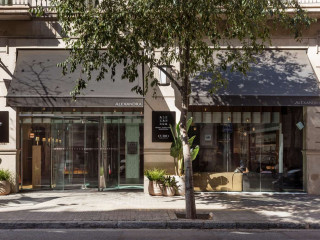 Alexandra Barcelona Hotel Curio Collection By Hilton