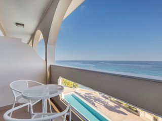 Alexandra Beach Resort & Spa