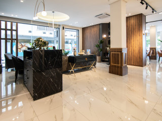 Alexandra Boutique Residence Downtown
