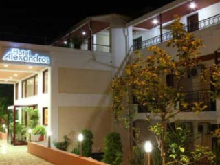 Alexandros Hotel