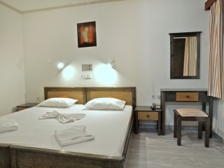 ALEXANDROS M HOTEL