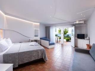 Alexandros Palace