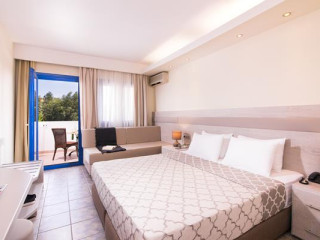 Alexandros Palace Hotel & Suites
