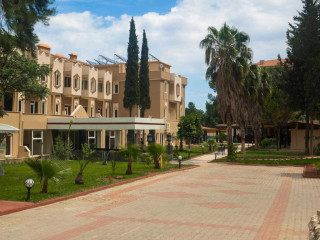 Lucida Beach Hotel