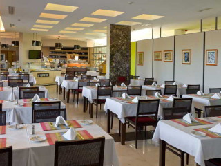 Alfagar Aparthotel