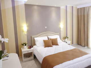 Alia Palace Hotel