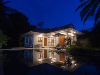 ALISEA POOL VILLA AONANG