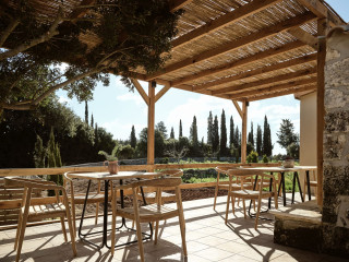 Alkis Farm & Residence