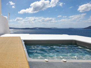 Allure Breeze Suites