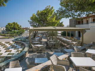 Almyra Hotel & Village