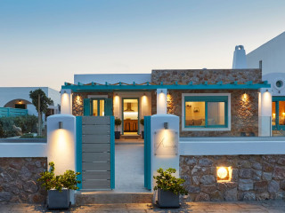 Almyriki Beach Villa Santorini