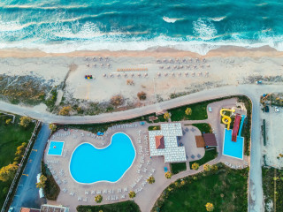 Almyros Beach Resort and Spa