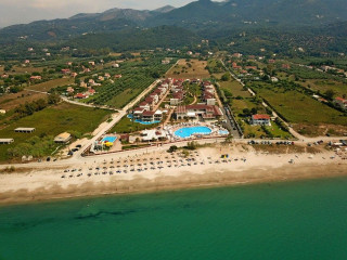 Almyros Beach Resort & Spa